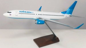 Коллекционная модель самолета Победа Боинг 737