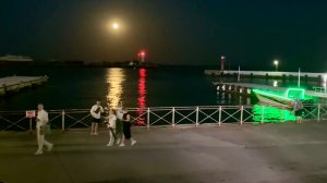 Вечерняя набережная Ялты лето 24