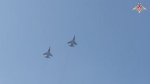 Самолеты МиГ-31и с гиперзвуковыми аэробаллистическими ракетами «Кинжал» плановый полет 17 марта 2026