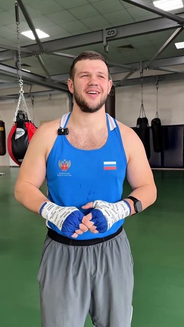 Музыкальная пауза от Ярослава Дороничева Заряжаемся позитивом