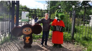 Гуляем с мамой по набережной.В память моей мамы.Видео- архив