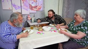 Вкусно кушаем и готовим всей семьёй ДОБРОЕ УТРО В СИБИРИ ПОДВАЛ ИЛЬИЧА Вся семья в сборе