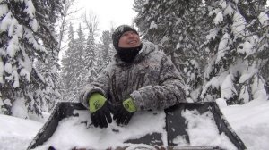 ТАЙГА Преодоление ГОРЫ в ТРОЕМ на Одном СНЕГОХОДЕ