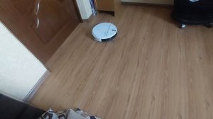 робот пылесос