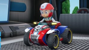 Щенячий патруль. Щенячий патруль устроили гонки.