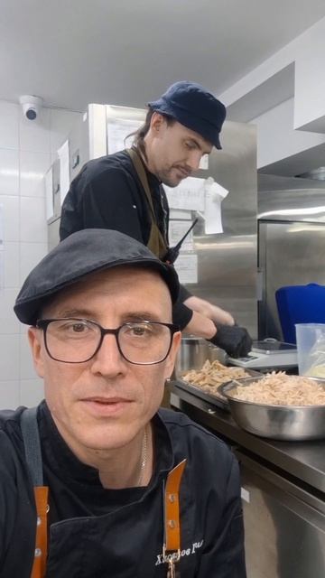 работа 
#юмор #работа #общепит #хасанстан #злойповар