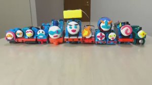 Паровозик Томас и его друзья играют с пластилином