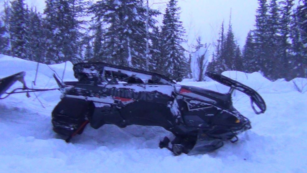ТАЙГА перевернули СНЕГОХОД дорога на Сухой пит ручей ПИХТОВЫЙ Рыбалка Охота