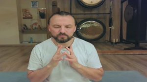 Крийя для легких, магнитного поля и медитация с мантрой исцеления для сердечного центра