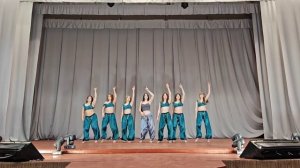 Хореографический коллектив " Звёздные дети "- танец " Время зажигать "