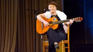 «Я   Л Ю Б Л Ю !» (слова Ксении Валаханович, музыка и исполнение Елена Конорова)