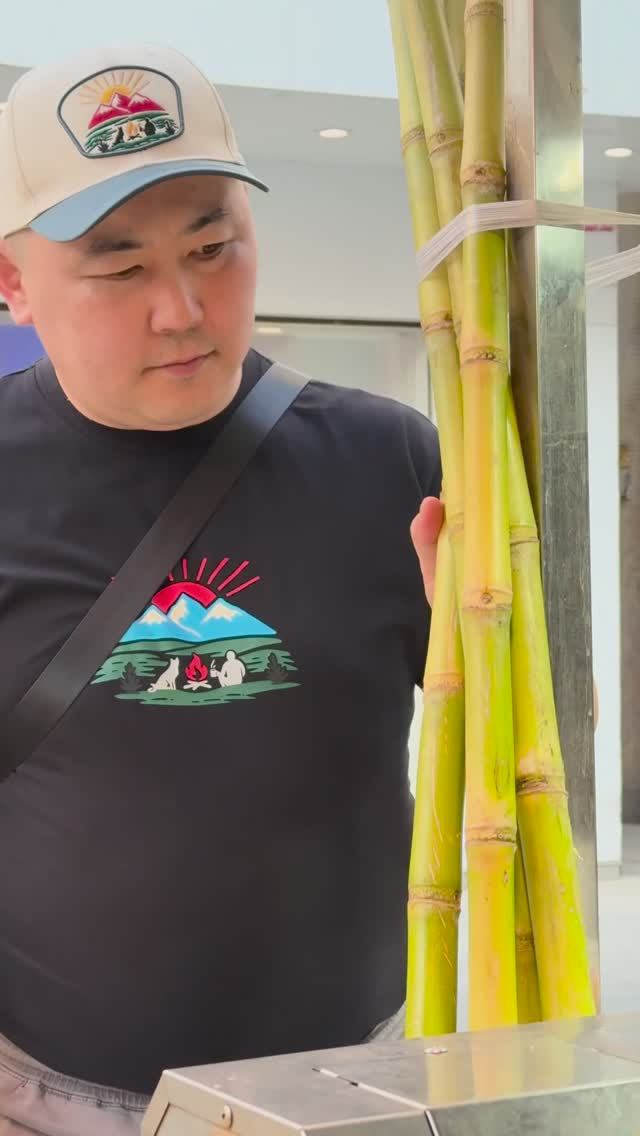 Сладкий тростниковый сок😋