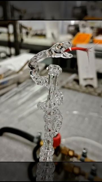 Стеклянная кобра