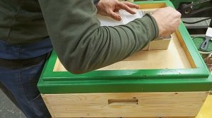 Пчелоудалитель 3 в одном и ганеманка в обвязке.