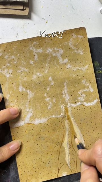 рисую ножки и прозрачную водичку сухой пастелью и цветными карандашами.