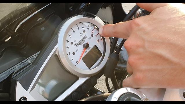 Triumph Daytona 955i Лютый спорт за вменяемые деньги смотреть онлайн