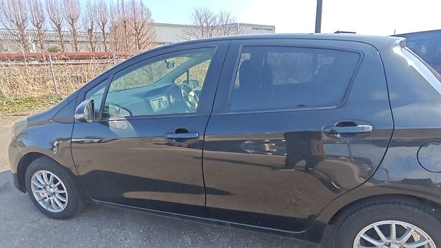 Тойота Витс 2014 год. тел. 89087787680