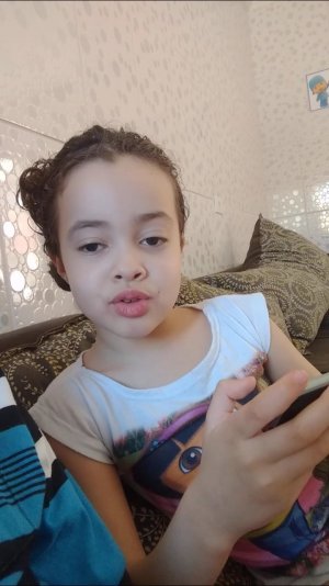 Мне очень нравится, я получаю огромное удовольствие, глядя на Алису. Такая красивая, милая девушка.