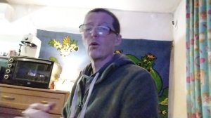 VID_20260318_062259.mp4бородатый хряк жидко серет