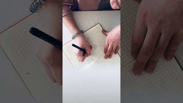 Мое первое видео, как я рисую.Не обращай внимания на посторонние звуки, ну вы же все меня понимаете смотреть онлайн