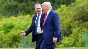 «Стармер не Черчилль»: Трамп продолжает унижать союзников по НАТО