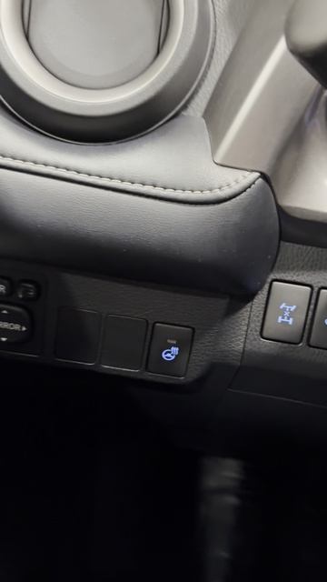 Продажа Toyota RAV4, 2018 год во Владивостоке