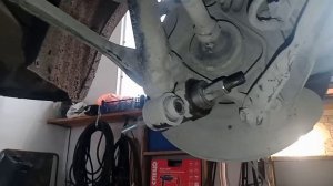 BMW X3 замена плавающего сайлентблока задней подвески