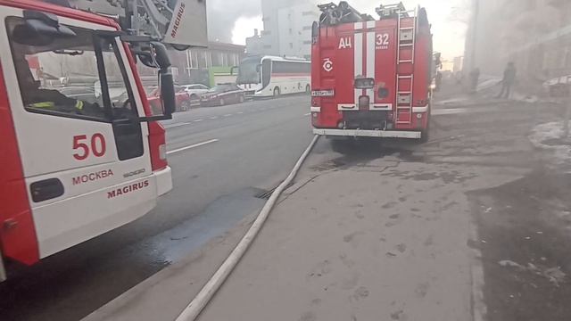 В Москве горит Бизнес-центр Turas