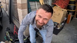 То, что мы нашли — реально пугает. Десятки скелетов в кладовке _ (Аукцион Контейнеров США Колорадо)