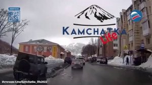 В Петропавловске-Камчатском льдина убила женщину на автобусной остановке