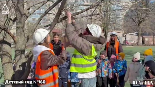 Немного шума, красок и детского восторга — так прошёл день в детских садах №160 и №101 «Журавушка»