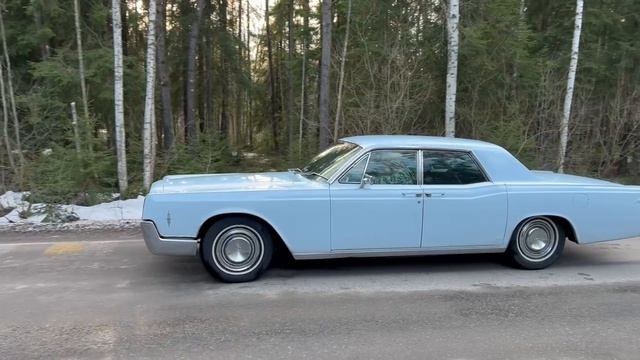 Lincoln Continental 1966 смотреть онлайн