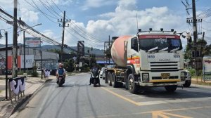 Дорога Банг Тао пляж Камала. Декабрь 2025 Пхукет.