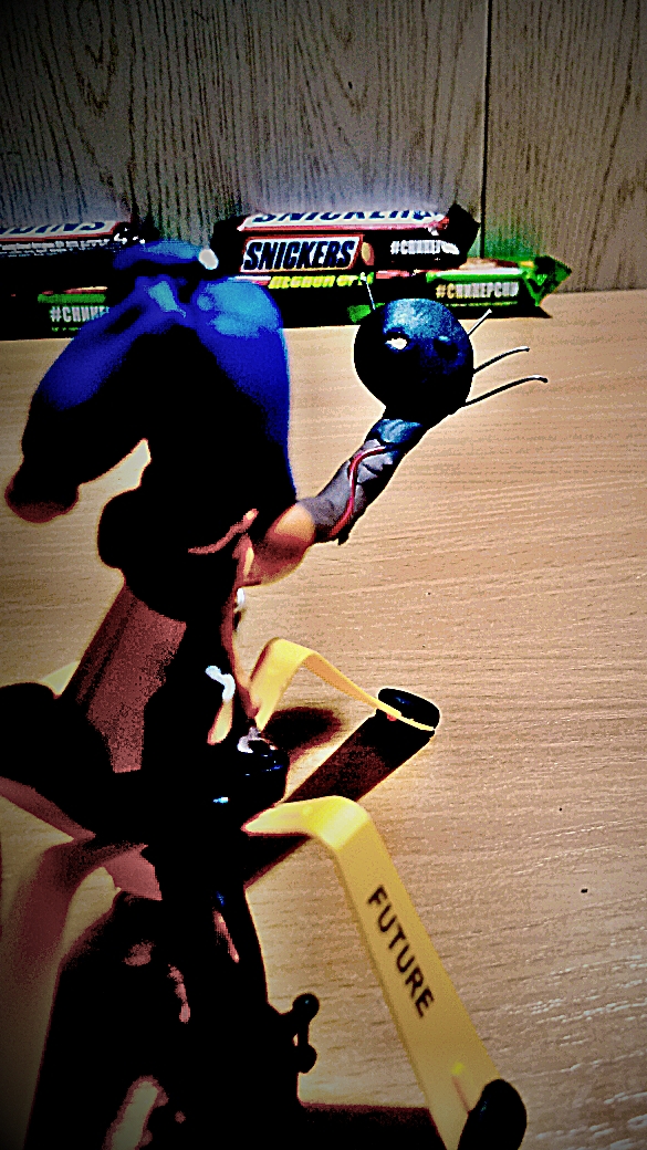 He showed his face... (The Broken Eye 4)