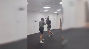 Так на тренировках у нас проходят спарринги.  #школабокса