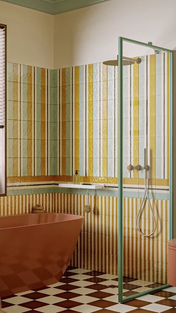 Яркий дизайн ванной комнаты с изделиями Salini. Дизайнер: Зарина Иванова