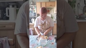 Ура! У меня опять появились хейтеры, есть кому перемыть кости 😁
Да, я тоже не подарок