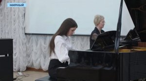 Сто музыкантов и танцоров получили дипломы на конкурсе «Северная звезда» в Мирном