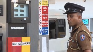 Шри-Ланка сократила рабочую неделю до четырех дней из-за войны на Ближнем Востоке