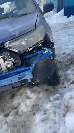 Travel 1.8 без бампера. Расположение адсорбера, пространство вокруг радиатора.