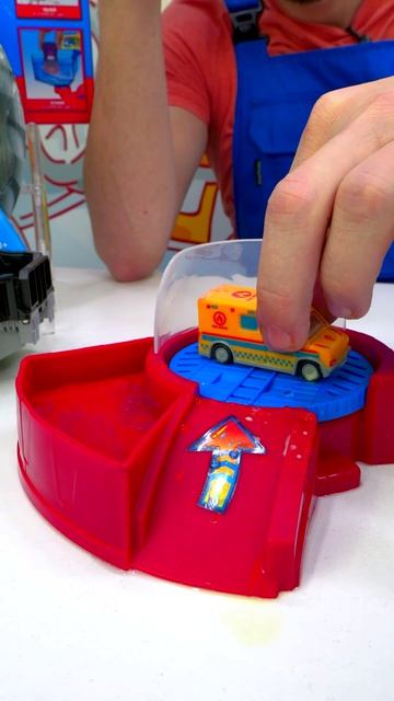 😲😲Какого цвета станут машины грязнули? Игровой набор автомойка гоночных автомобилей COLORAMA