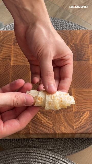 СЫРНЫЕ КРУАСАНЫ