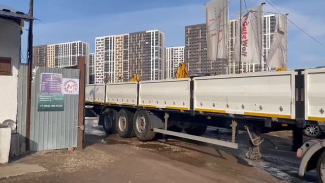 Отгрузили бортовой полуприцеп Koluman