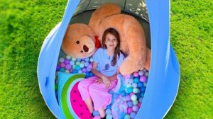 Miss Katy - День в самой маленькой комнате