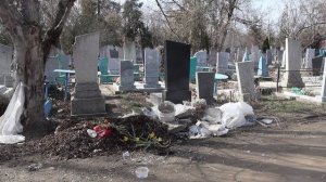 В Армавире к православным праздникам приведут в порядок кладбища