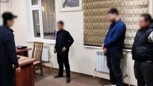 Oʻzini shubhali tutgan 2001-yilda tugʻilgan fuqaro yonida giyohvandlik moddasini aniqlangan.