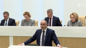 В Совете Федерации выступает председатель Счетной палаты Борис Ковальчук.