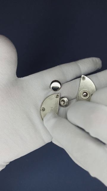 Кнопка декоративная никель (полумесяц), Артикул 03844