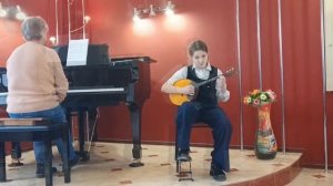 Косый Арина, 1 класс, 10 лет, домра, МБУДО "Феодосийская ДМШ №1", преп.Куракова Ю.Д, конц.Винина Н.Е