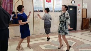 Две Татьяны, на дискотеке